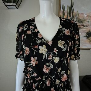 Elegant Floral V-Neck Blouse